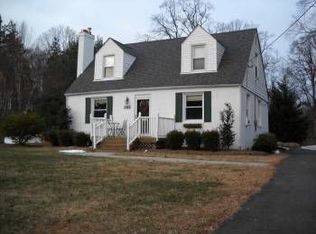 3322 Holloman Rd, Falls Church, VA 22042