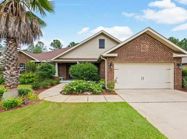 145 Canopy Cv, Freeport, FL 32439