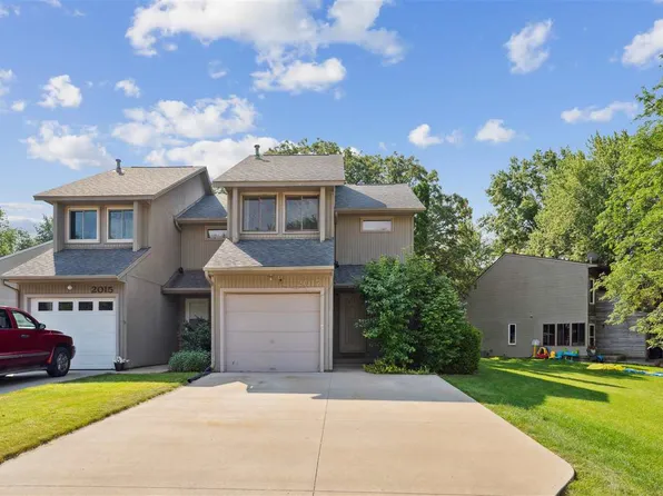 2017 S Ridge Dr, Coralville, IA 52241