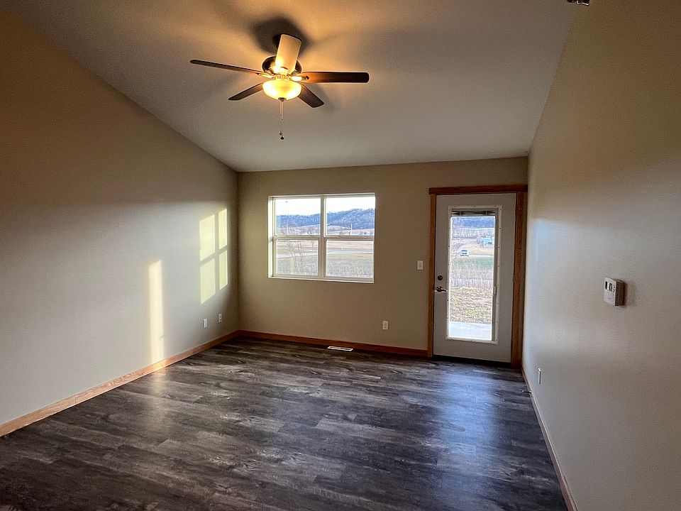 1st image of 943 Garland St E #47