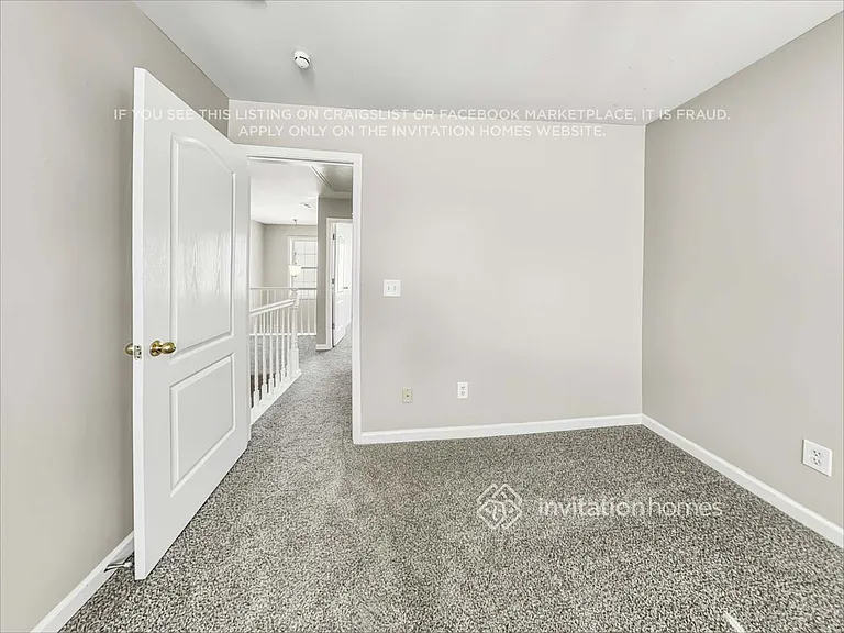 112 Brookvalley Xing — Photo 17