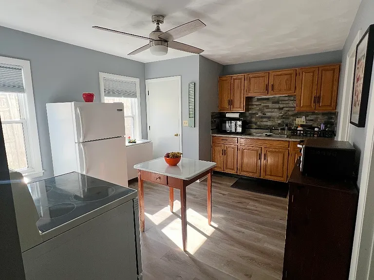 21 William St #1 — Photo 7