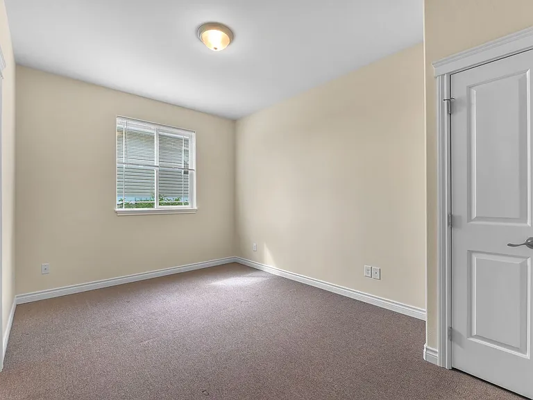 5760 Legoe Ave — Photo 39