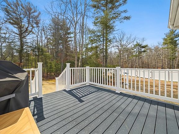 5th image of 64 Copperwood Rd