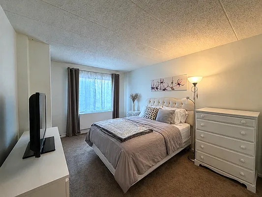 Bedroom, photo 3