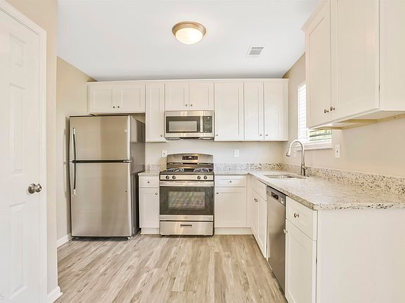 5th image of 6312 Stonebridge Creek Ln
