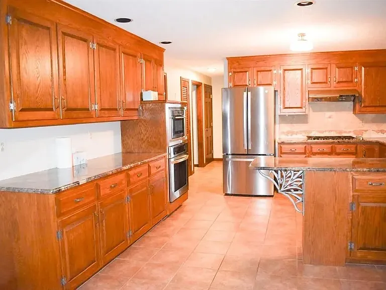 6 Stonegate Cir — Photo 8