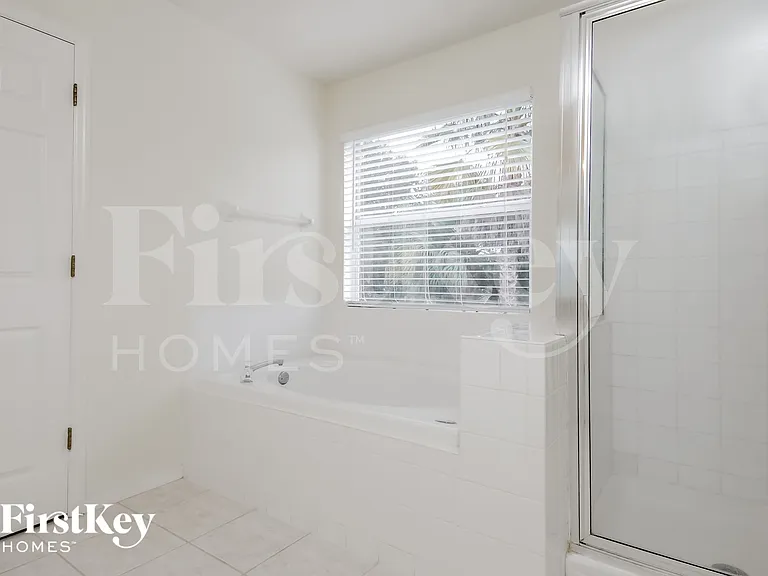 17006 Falconridge Rd — Photo 9