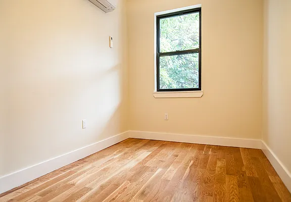 Rented by Nooklyn NYC LLC | media 83