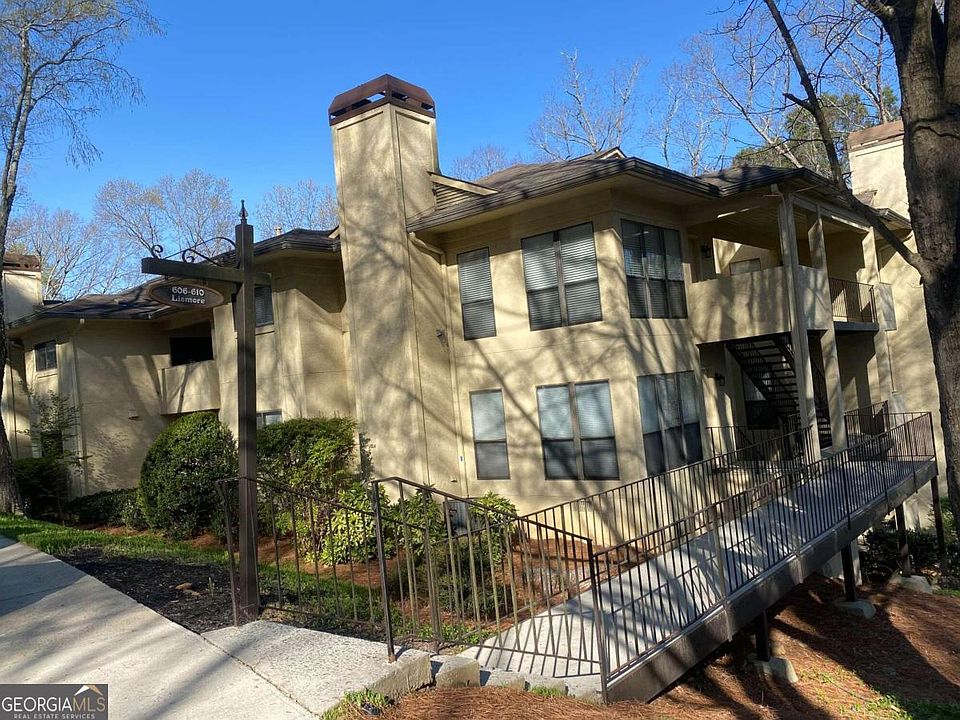 1st image of 609 Lismore SE