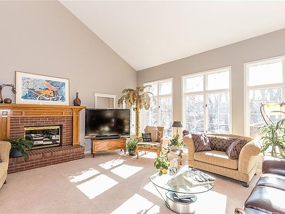 4th image of 6150 Oakwood Hills Dr