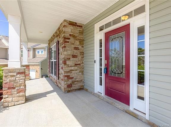 3rd image of 7707 Kelburn Ln