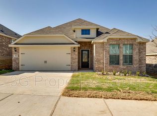 352 Lowery Oaks Trl, Fort Worth, TX 76120