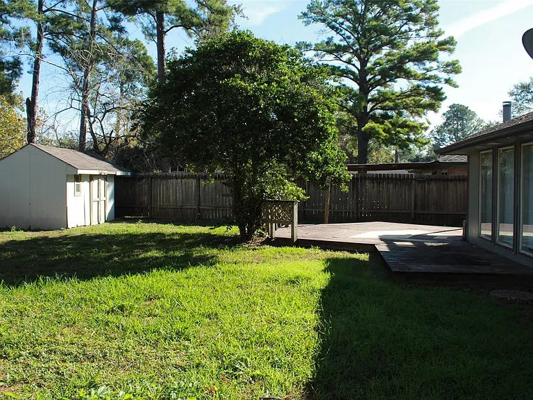 4406 Lost Lake Ln — Photo 31
