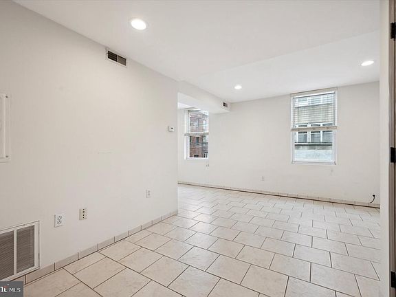 4th image of 1183 S 13th St