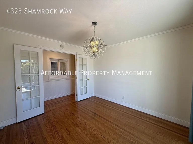 4325 Shamrock Way — Photo 18