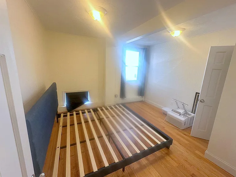 82 Sacramento St #3 — Photo 4