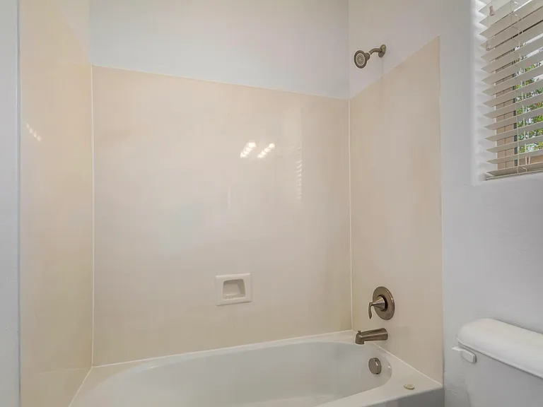 2615 W Balao Dr — Photo 23