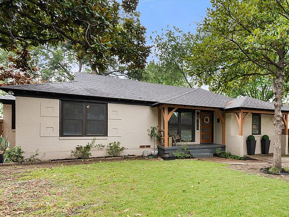 2nd image of 3808 Gaspar Dr