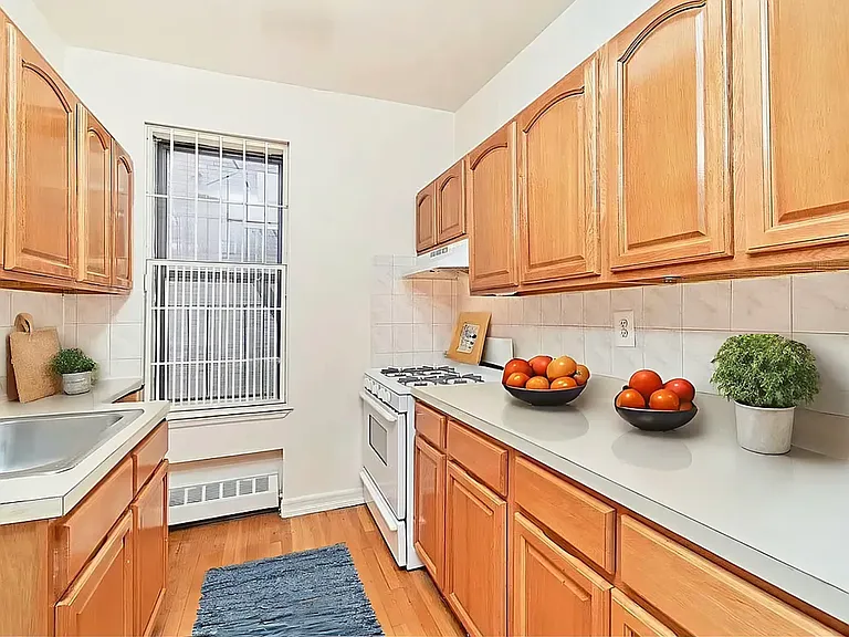 350 W 110th St #2C — Photo 2