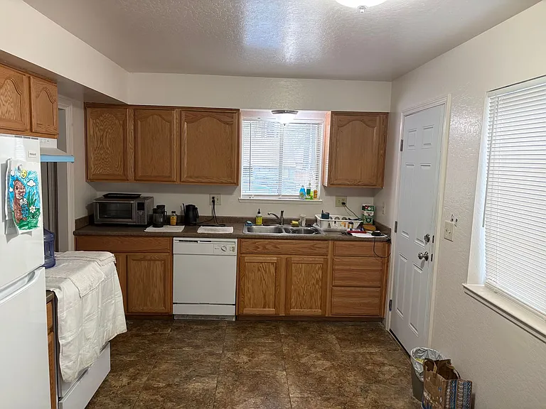 3572 Shirley Ave — Photo 13