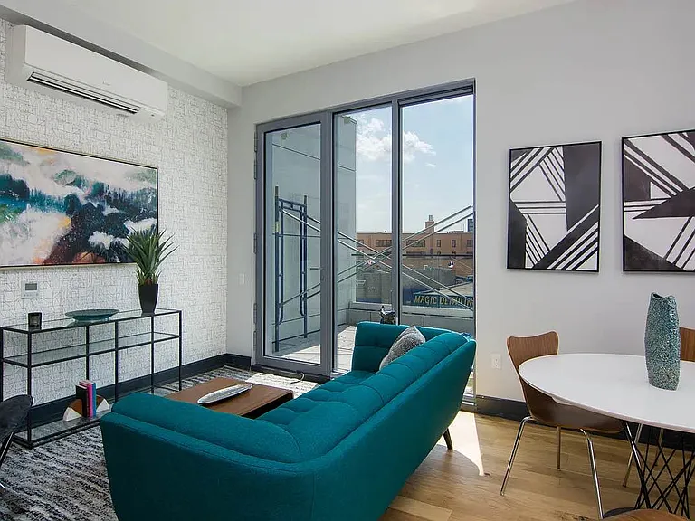 10 Montieth St #421 — Photo 1