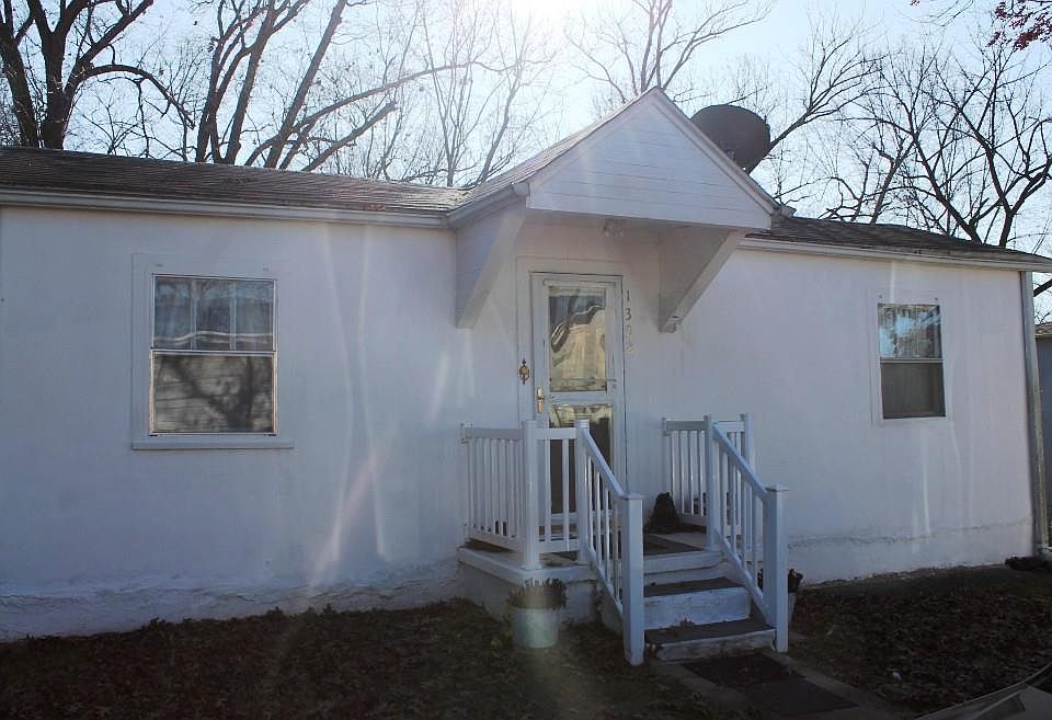 1st image of 1302 Tremont St