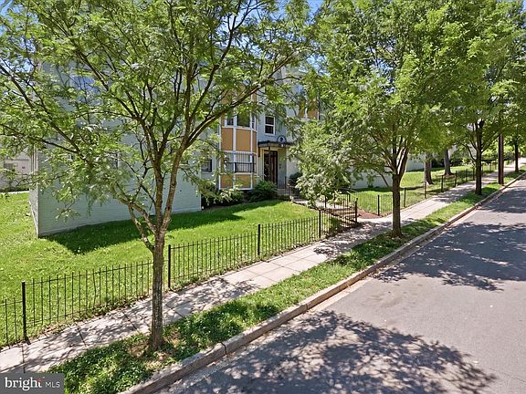 4th image of 2835 Gainesville St SE APT 104