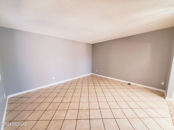 5th image of 6671 N Positano Way