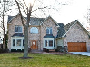 1143 Palmer Ct, Crystal Lake, IL 60014
