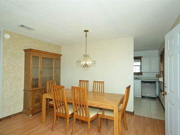 5th image of 1305 Wadsworth Ave