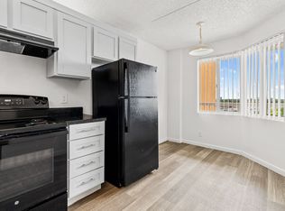 Tennis Towers Apartments, West Palm Beach, FL 33417