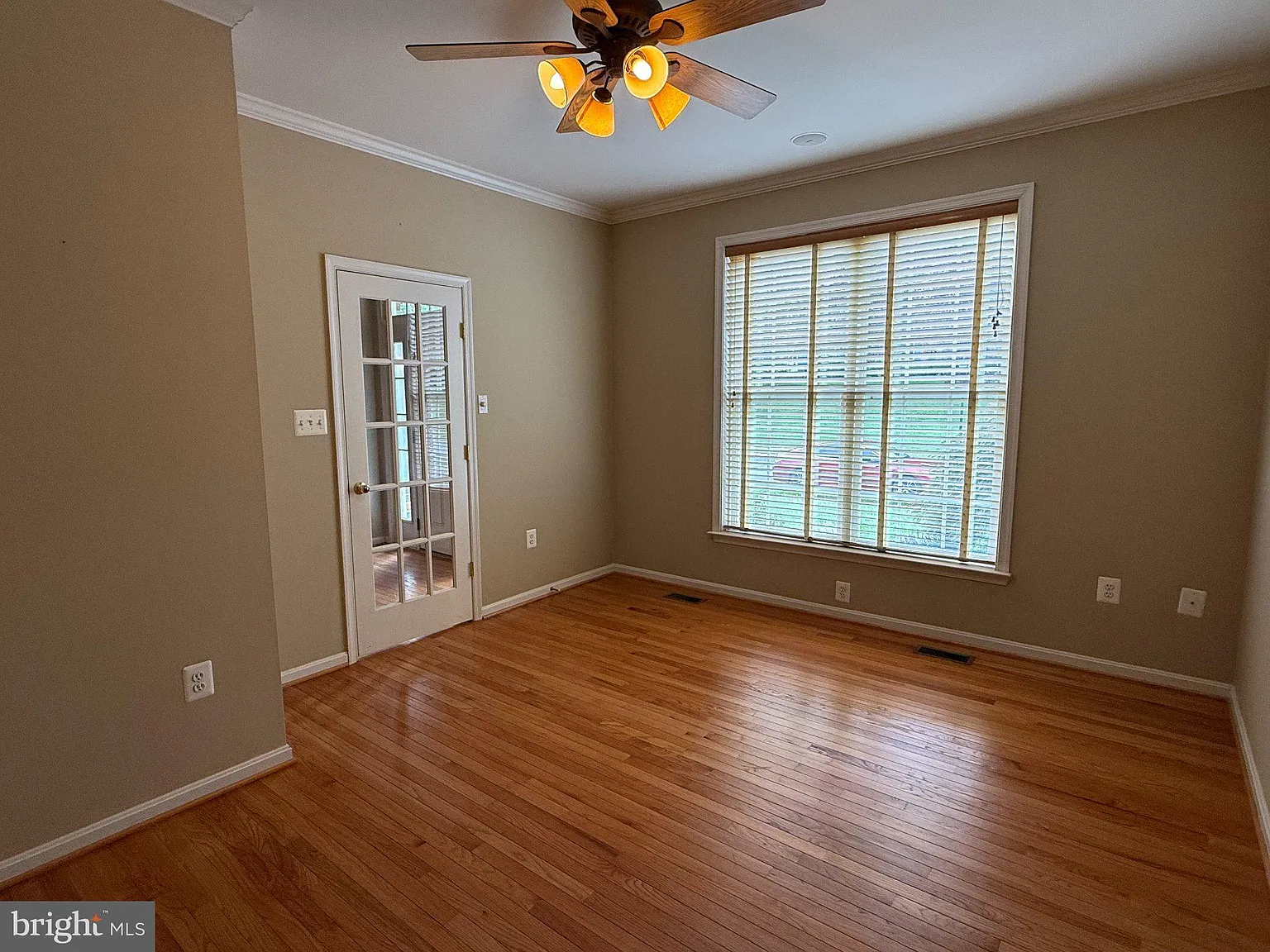 5 bed, 3.5 bath, 3552 sqft, $4,000 — Photo 4