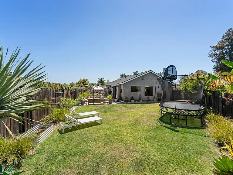 1488 Manzanita St — Photo 28