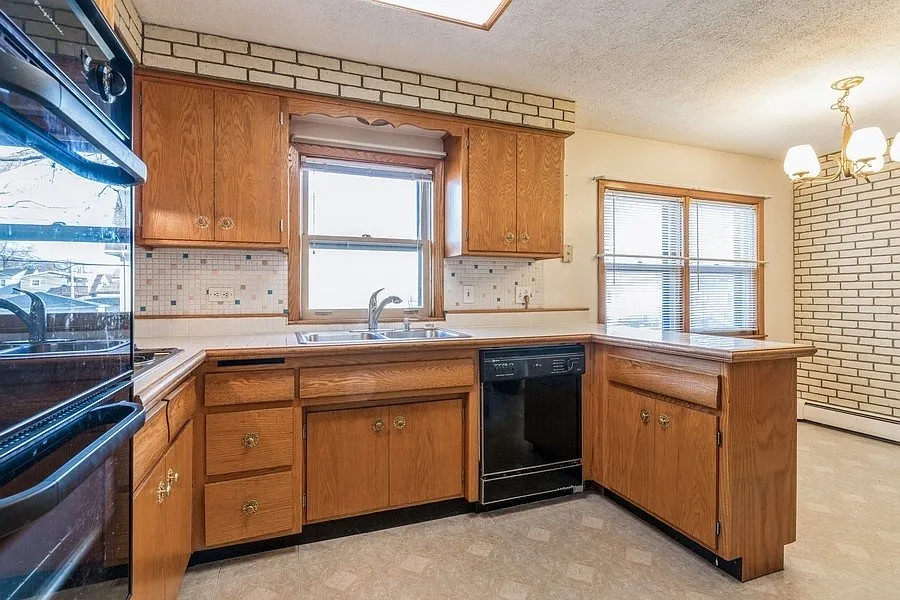 Unit 1 Kitchen