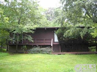 18 Bluestone Rd, Woodstock, NY 12498