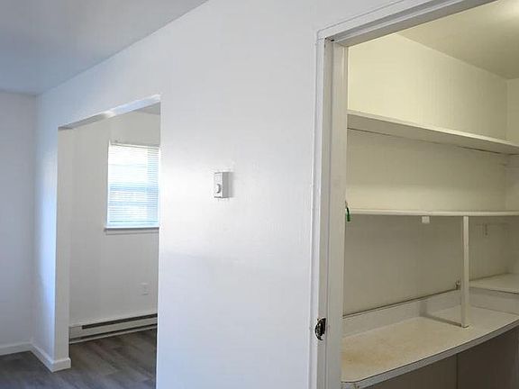 5th image of 43 E Park St #Fff470276