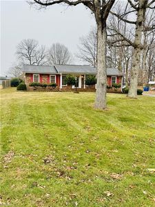 706 Crooked Run Rd, Rural Hall, NC, 27045