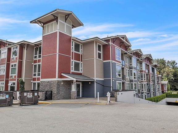 3rd image of 2242 Whatcom Rd #115