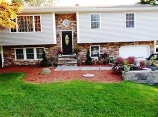 209 Willard Ave, Seekonk, MA 02771