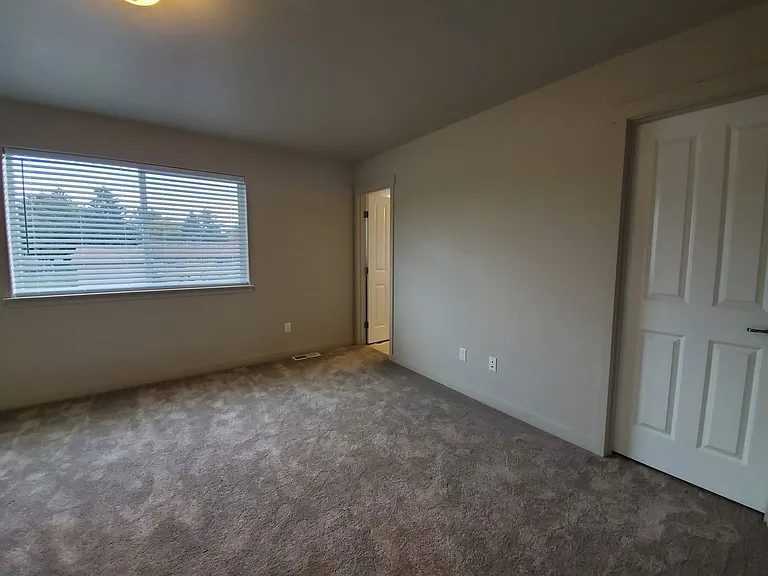 5702ke — Photo 14