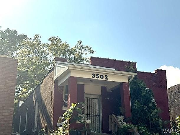 2nd image of 3502 Cora Ave