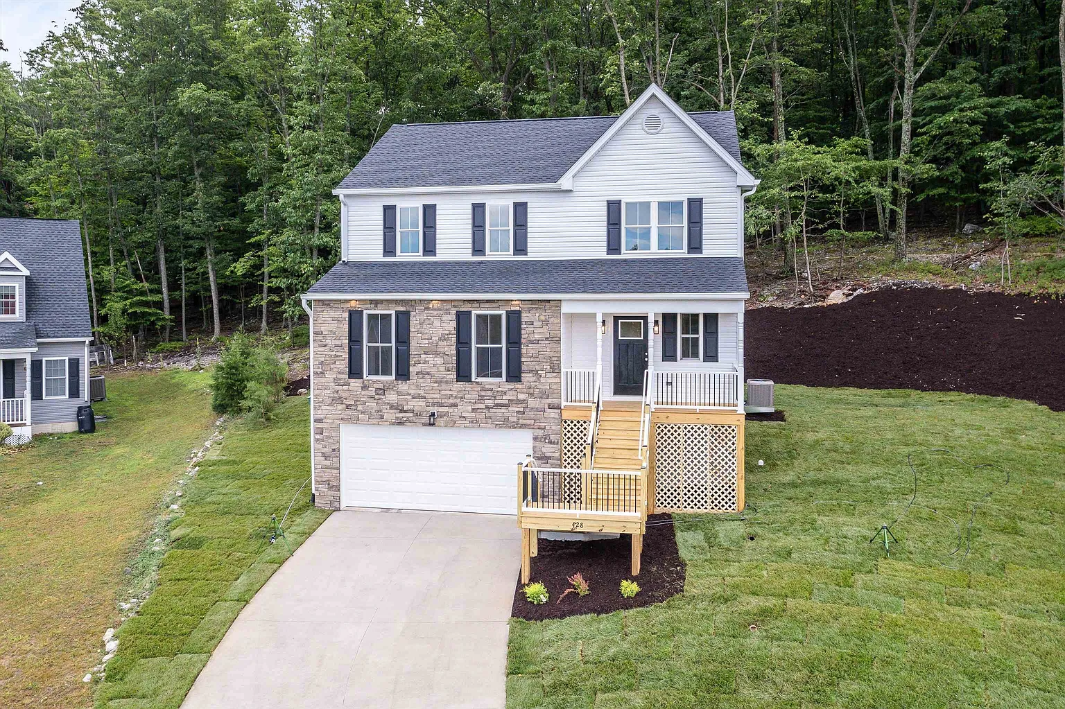 428 Campbell St photo 1