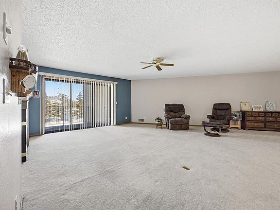 5th image of 2705 35th Ave S APT 202