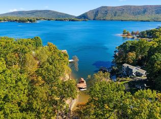 101 Arbor Ln, Huddleston, VA 24104