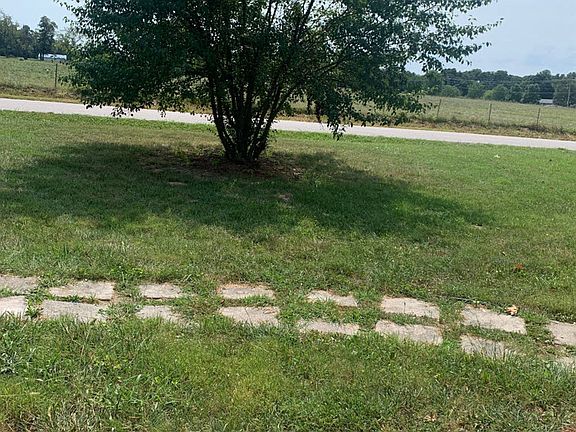 5th image of 7033 W Farm Road 106