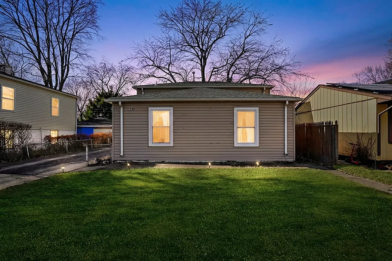 3 bed, 5924 sqft, $2,200 — Photo 1