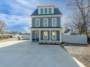 60 Wilson Ave, Greer, SC 29651