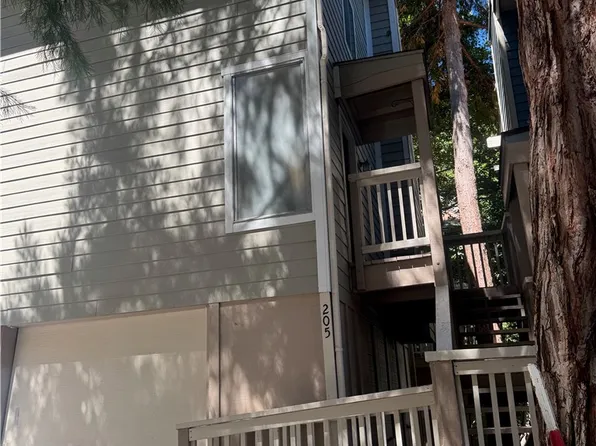 205 Cool Creek Ln, Lake Arrowhead, CA 92352