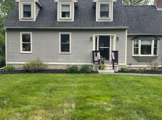 108 High St, Stratham, NH 03885